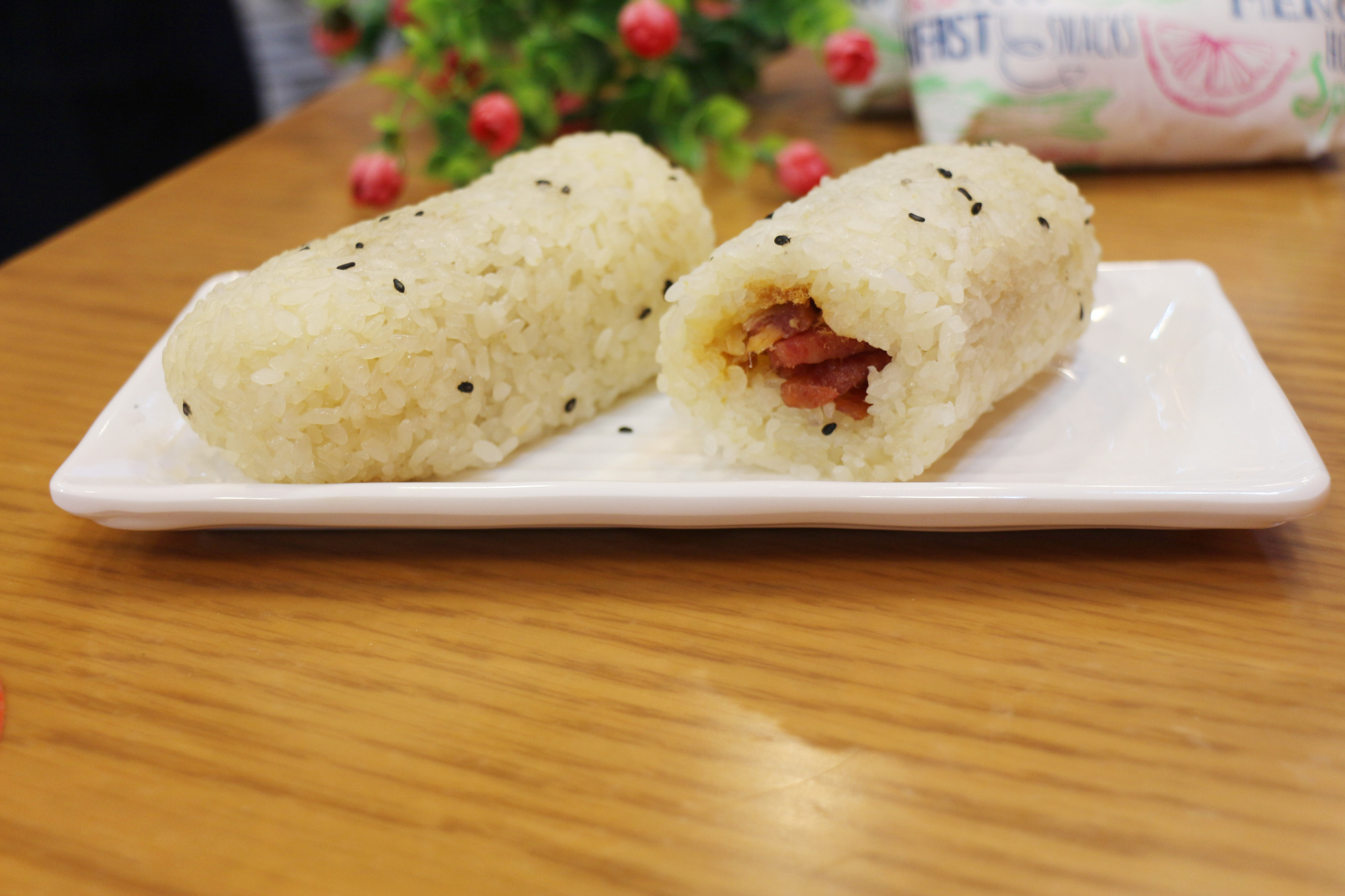 糯米饭团配胡萝卜甜汤,让孩子眼前一亮的早餐搭配